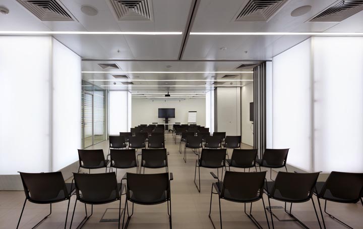 光色艺术空间 阳狮集团俄罗斯办公空间设计