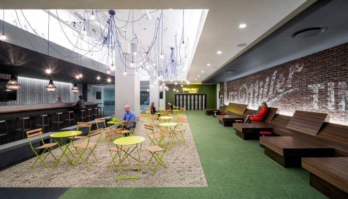 精彩纷呈 Initiative传媒公司纽约办公设计欣赏