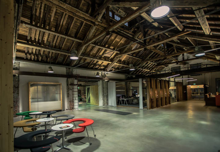 老厂复兴:奥地利 Elements.at 办公室设计