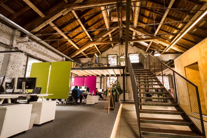 老厂复兴:奥地利 Elements.at 办公室设计