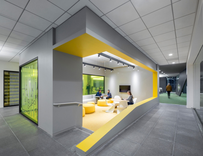 精彩纷呈 Initiative传媒公司纽约办公设计欣赏